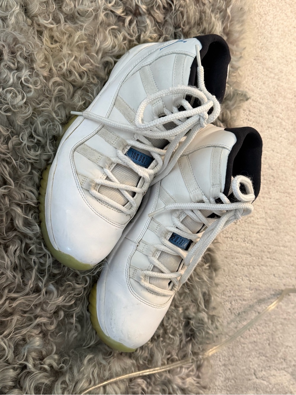 Men's Air Jordan 11 "Columbia/Legend Blue" sneakers US SZ 8